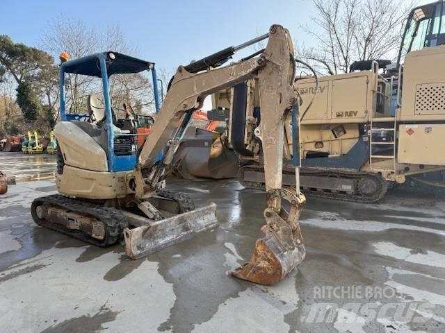 Bobcat E 27 Міні-екскаватори < 7т