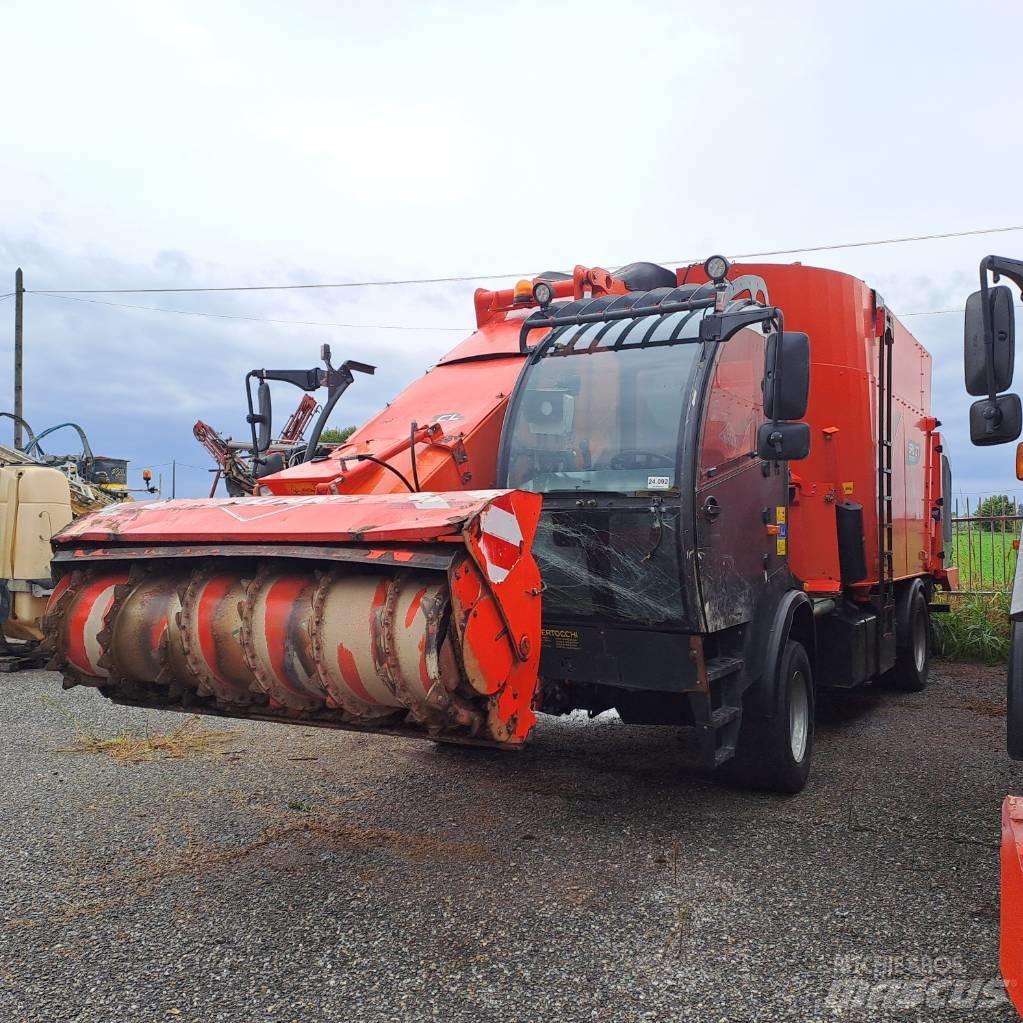 Kuhn SPW 27 Завантажувачі змішувальних машин