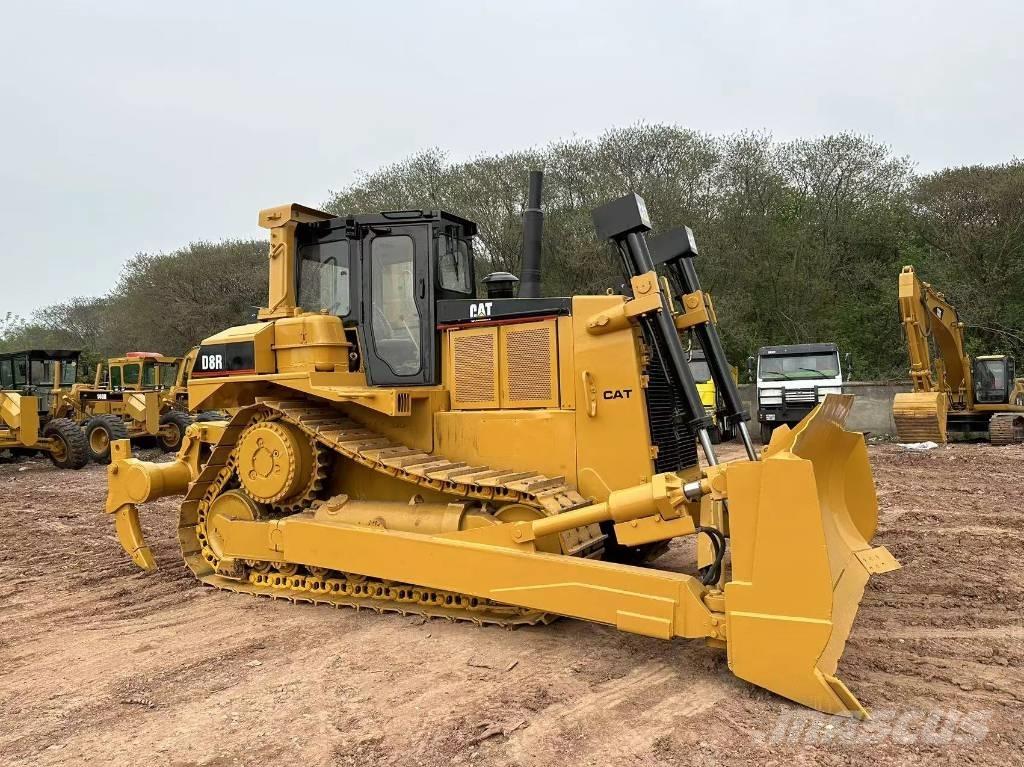 CAT D 8 R Гусеничні бульдозери