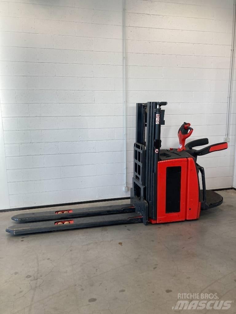 Linde L14AP/1173 Самохідні електроштабелери