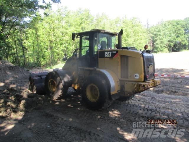 CAT 924 Фронтальні навантажувачі