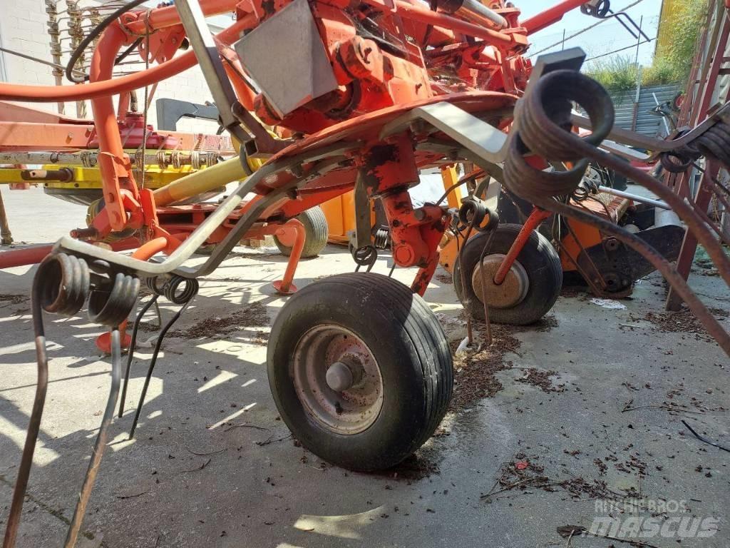 Fella TH 680 Граблі і сінозворушувачі