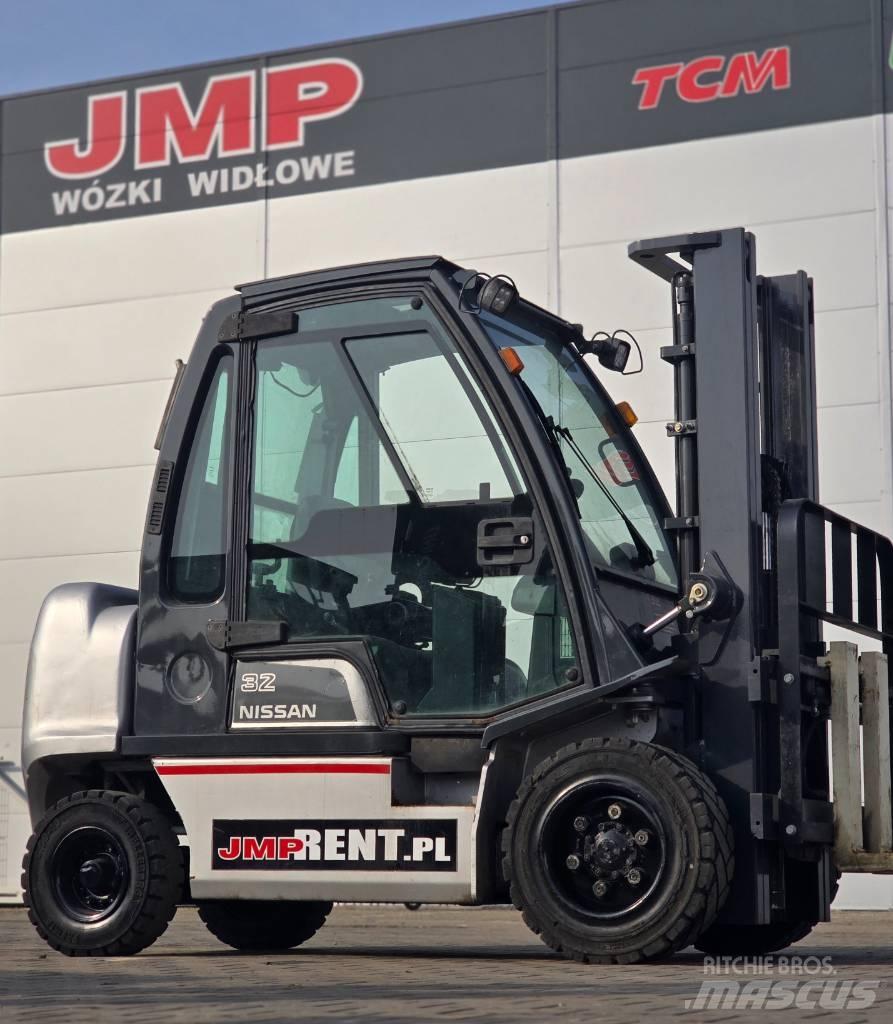 Nissan FGD02 A 32 Q Газові навантажувачі