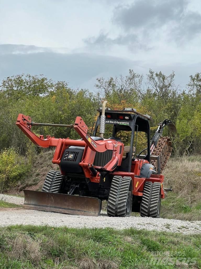 Ditch Witch RC120 Канавокопачі