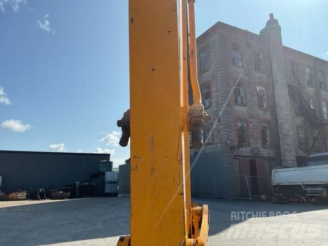 JCB 140XLC Гусеничні екскаватори