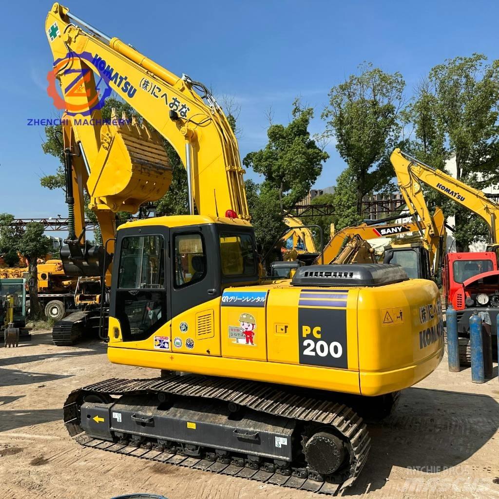 Komatsu PC 200 Гусеничні екскаватори
