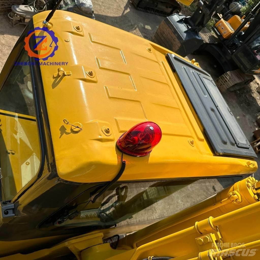 Komatsu PC 200 Гусеничні екскаватори