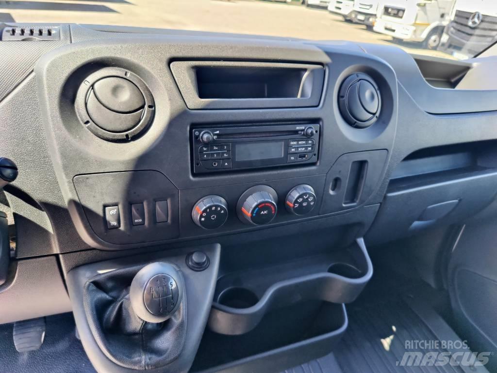 Renault Master Панельні фургони