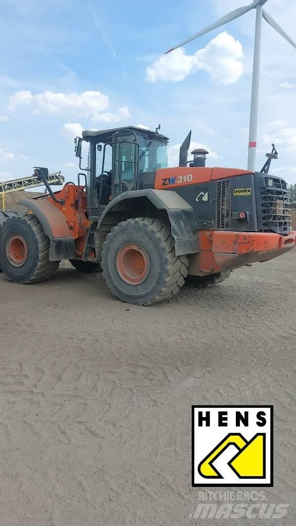 Hitachi ZW 310 Зчленовані самоскиди