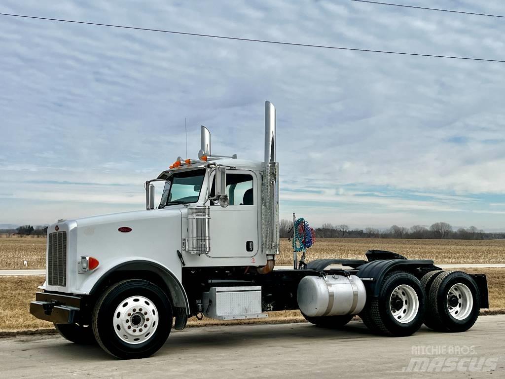 Peterbilt 367 Тягачі