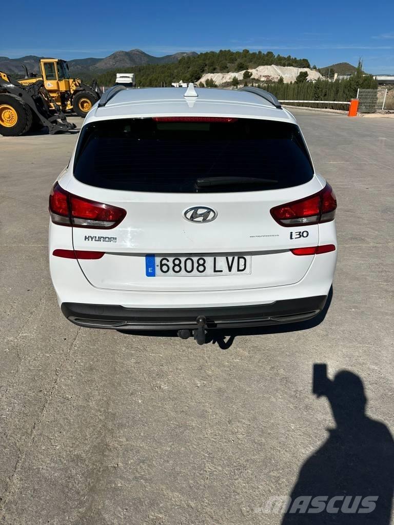 Hyundai I30 Автомобілі