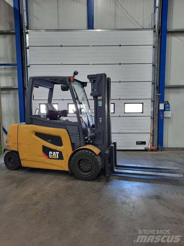 CAT EP50 2 Електронавантажувачі