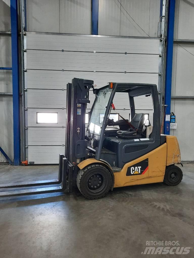 CAT EP50 2 Електронавантажувачі