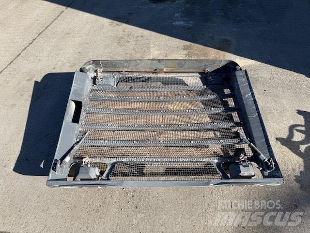 Doosan DL 400 OSŁONA Шасі