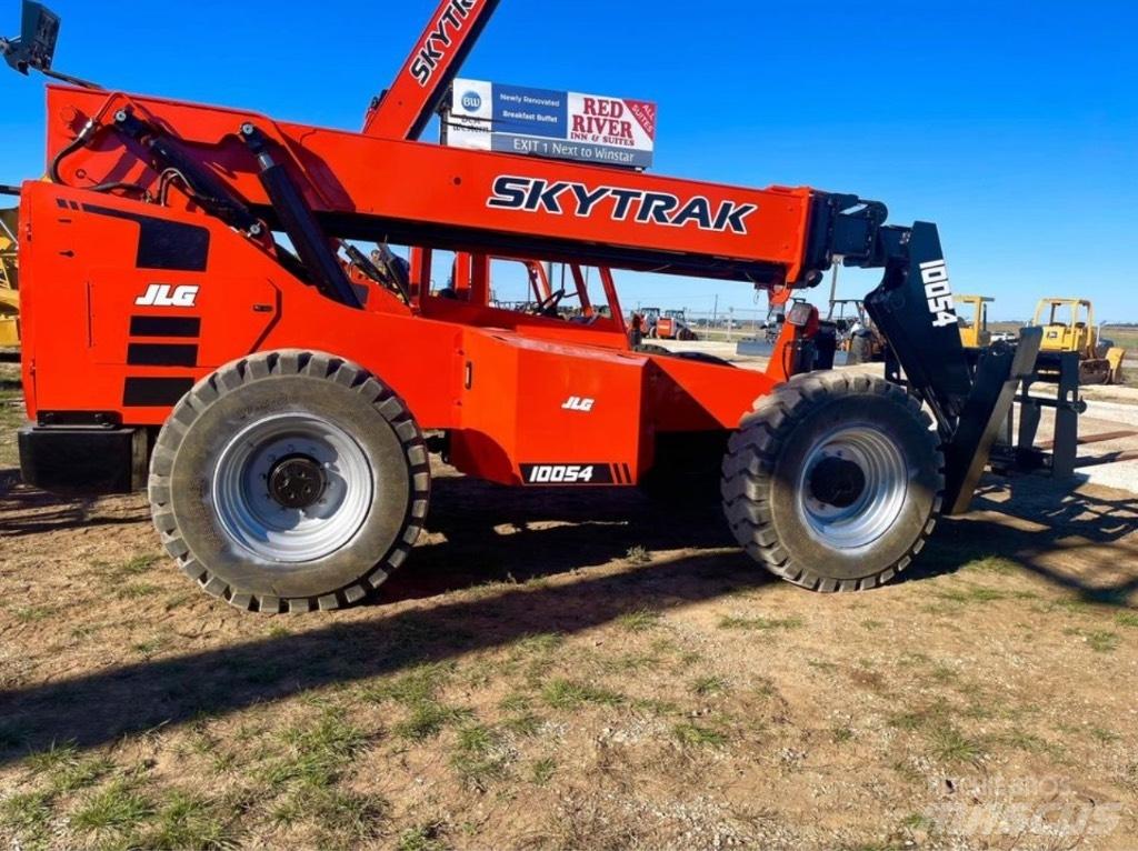 SkyTrak 10054 Телескопічні навантажувачі