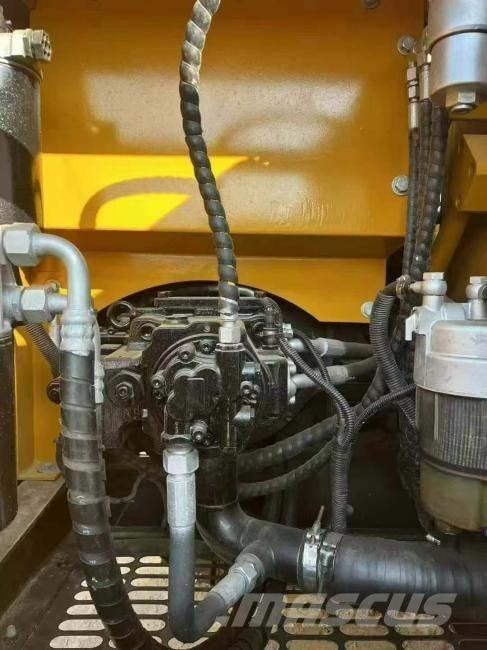 Sany 155C Гусеничні екскаватори