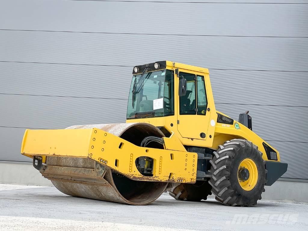 Bomag BW 216 DH-4i Грунтові котки