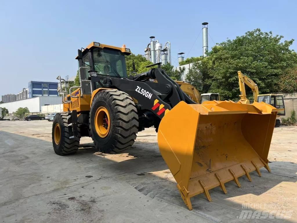 XCMG ZL 50 GN Фронтальні навантажувачі