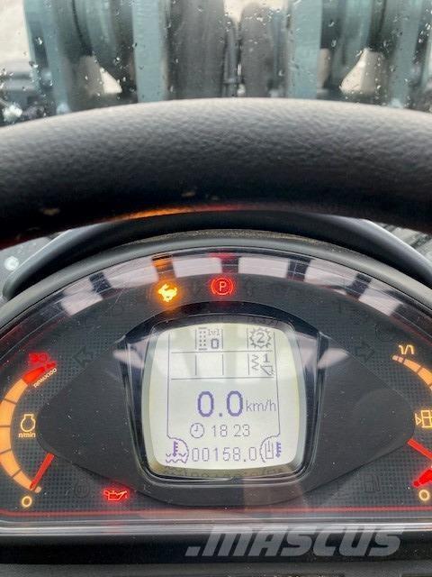 GiANT G5000 Фронтальні навантажувачі