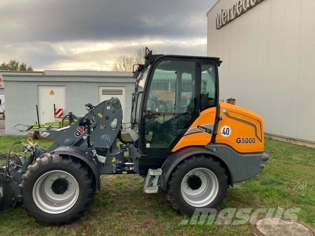 GiANT G5000 Фронтальні навантажувачі