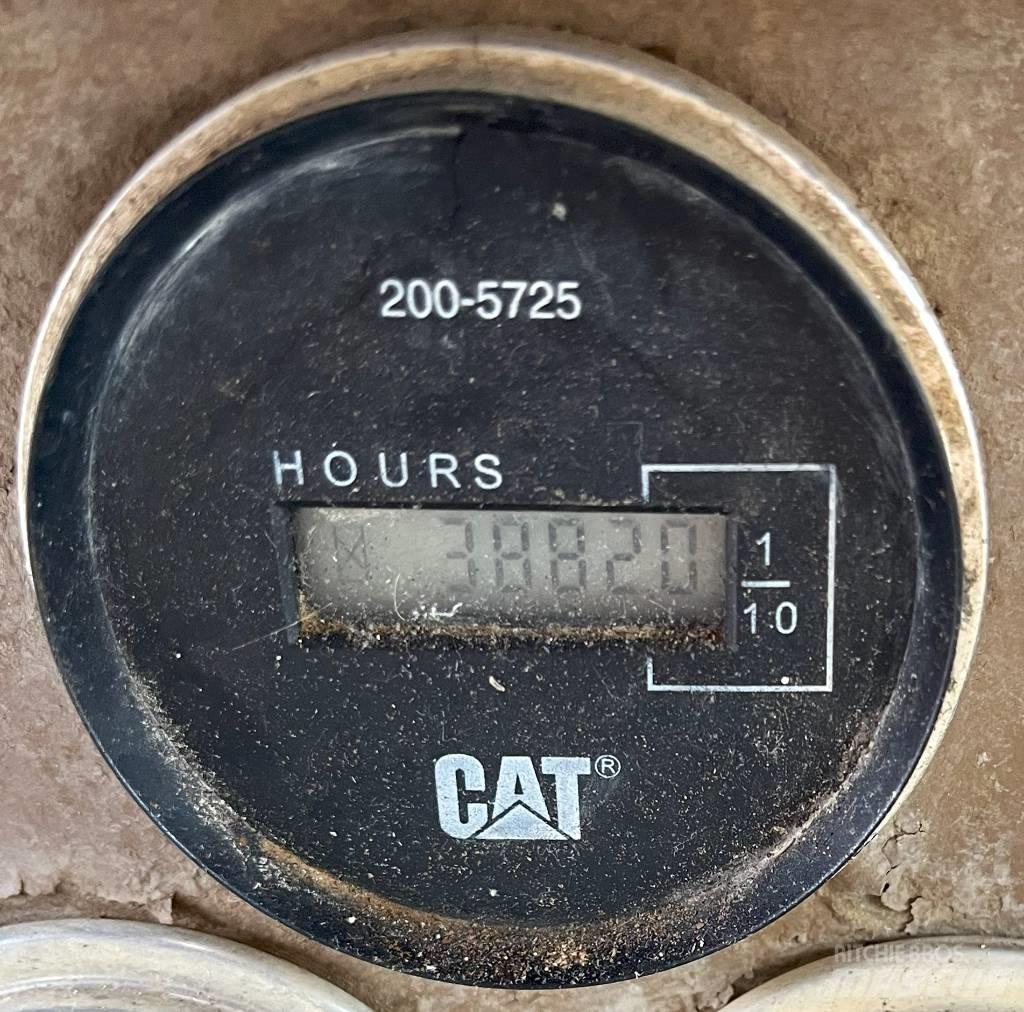 CAT 773 B Поливальні машини