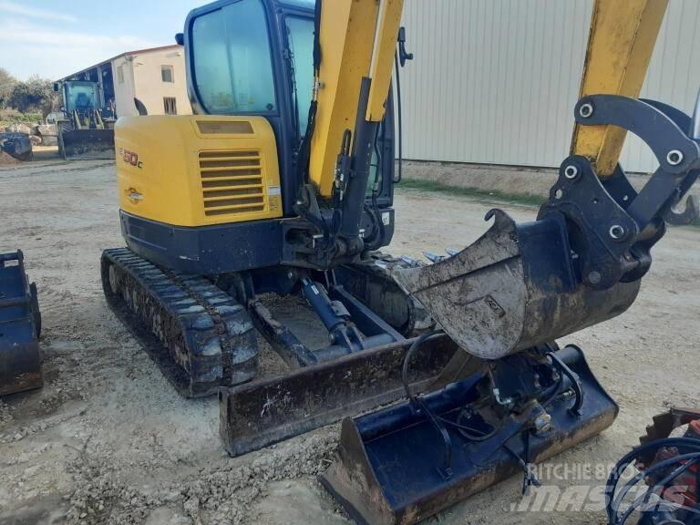 New Holland E 60 C Міні-екскаватори < 7т