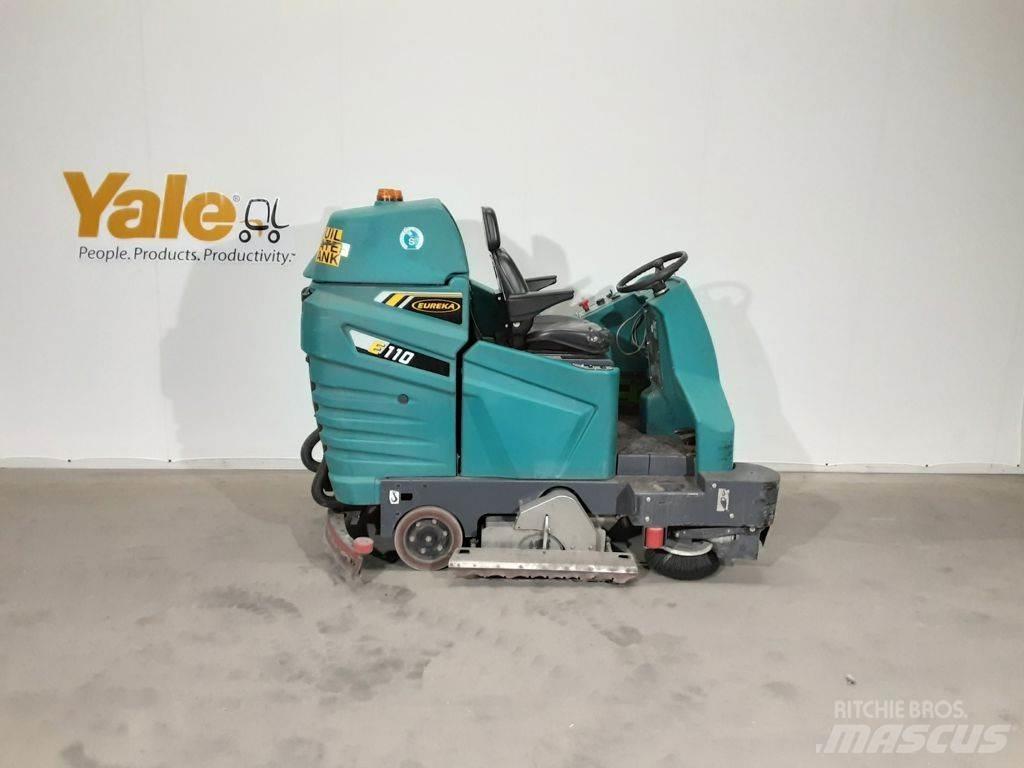 Eureka E110R ECO Внутрішні підмітальні машини