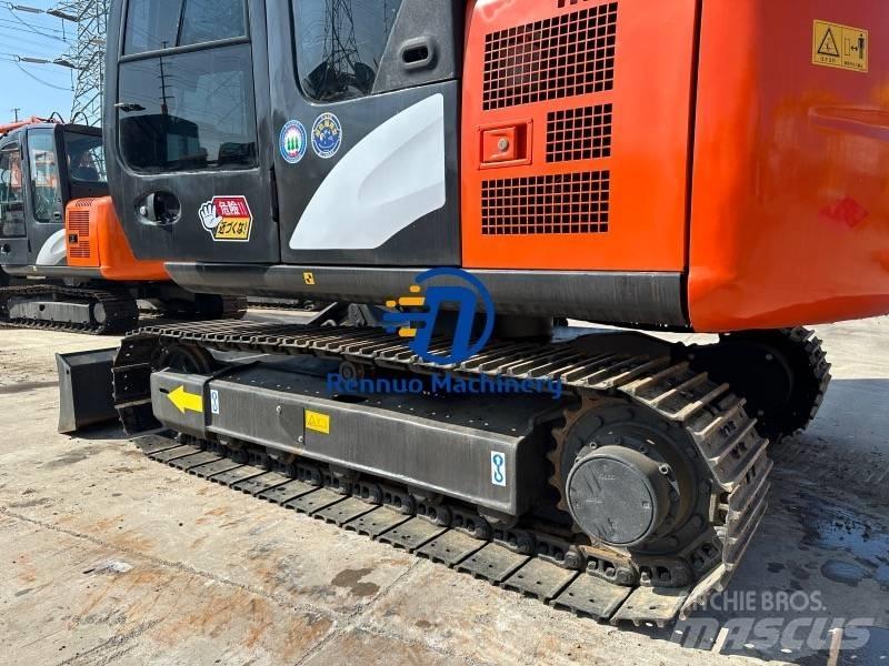 Hitachi ZX70 Гусеничні екскаватори