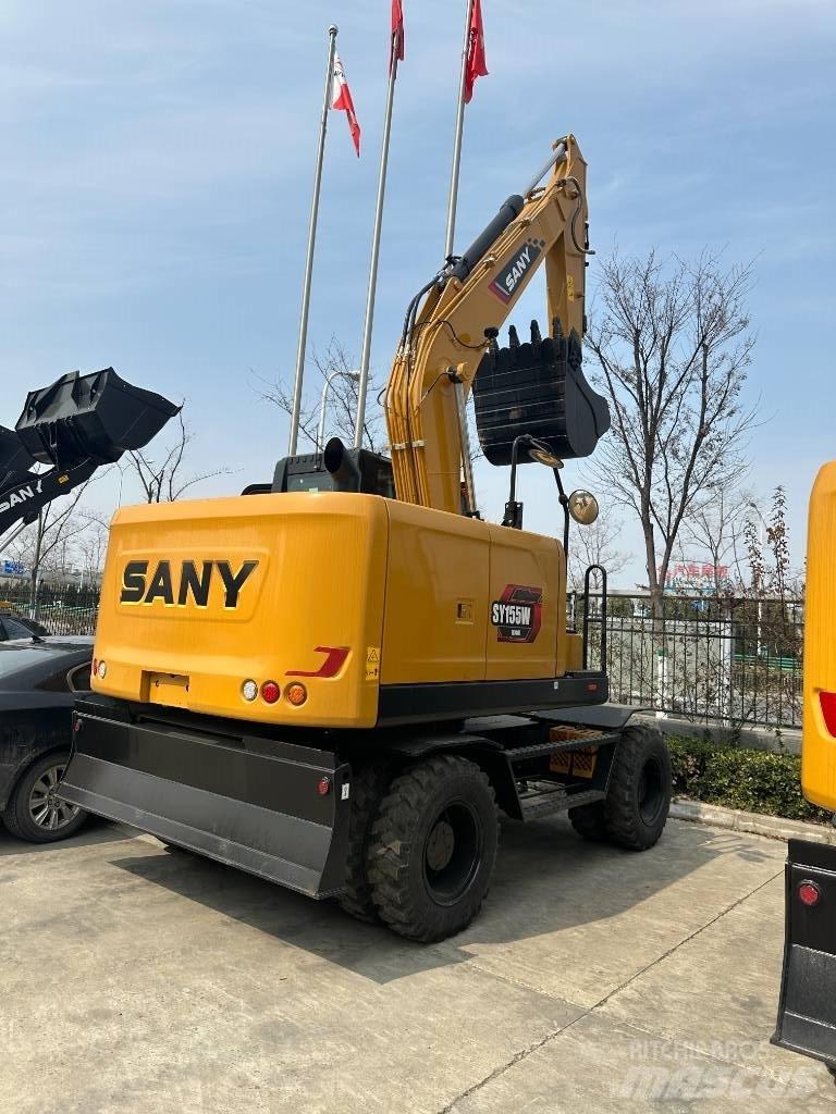 Sany SY65W Колісні екскаватори