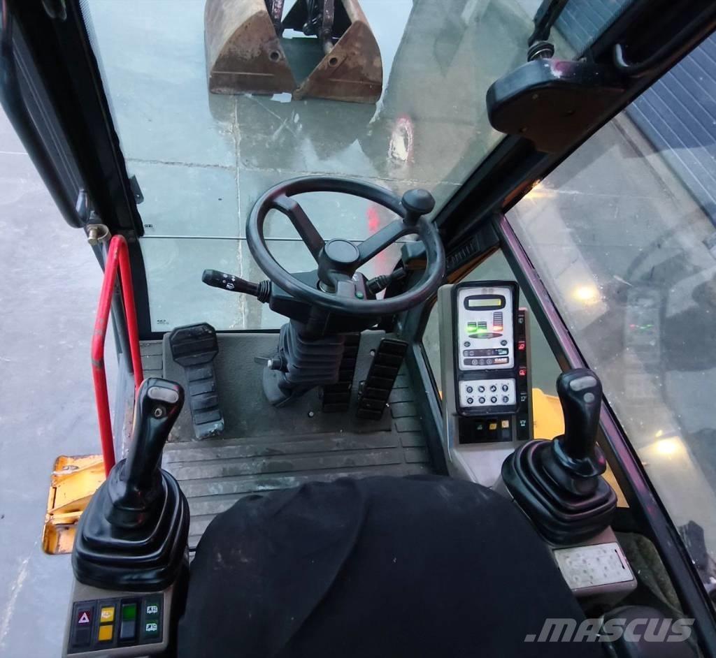 CASE WX 170 Перевантажувачі металобрухту/промислові навантажувачі