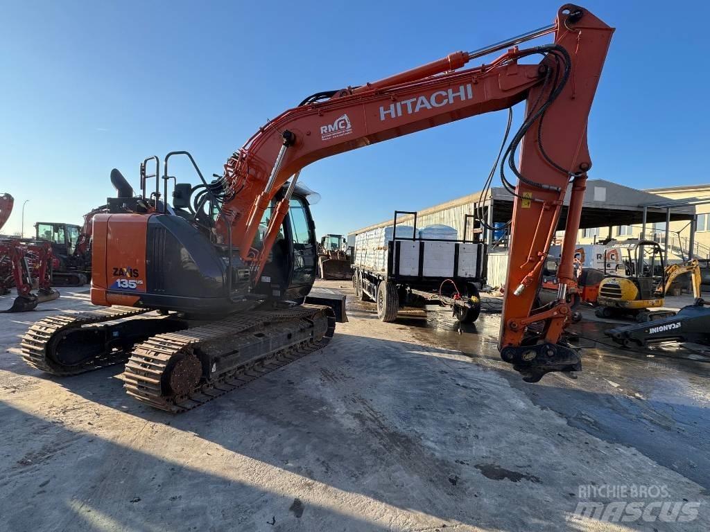 Hitachi ZX 135 US-6 Гусеничні екскаватори