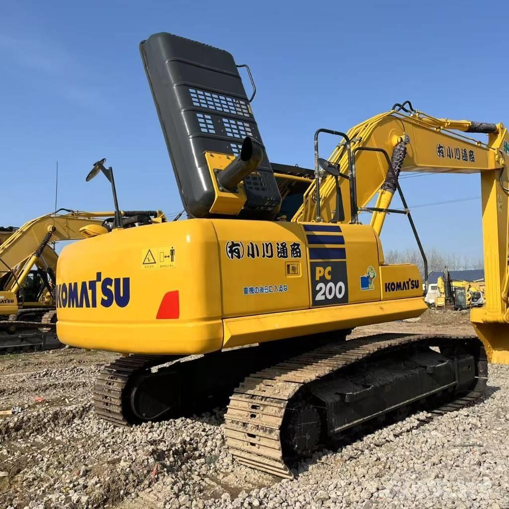 Komatsu PC 200 Гусеничні екскаватори