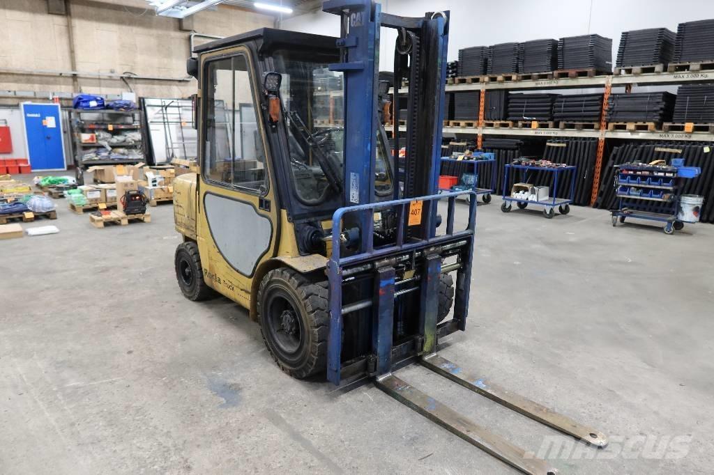 CAT TRUCK Дизельні навантажувачі