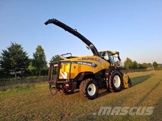 New Holland FR700 Кормозбиральні комбайни
