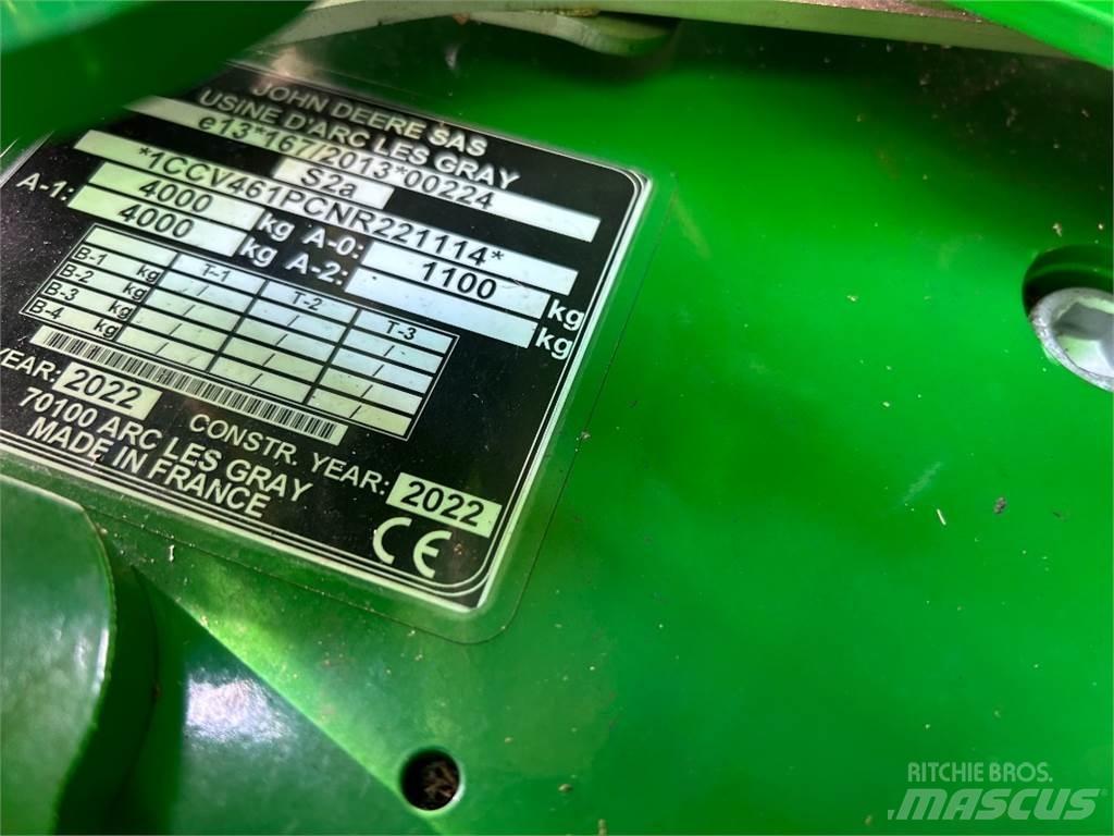 John Deere V461R Рулонні прес-підбирачі