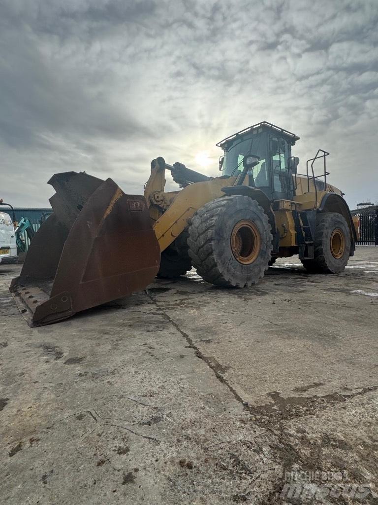 CAT 972 M Фронтальні навантажувачі