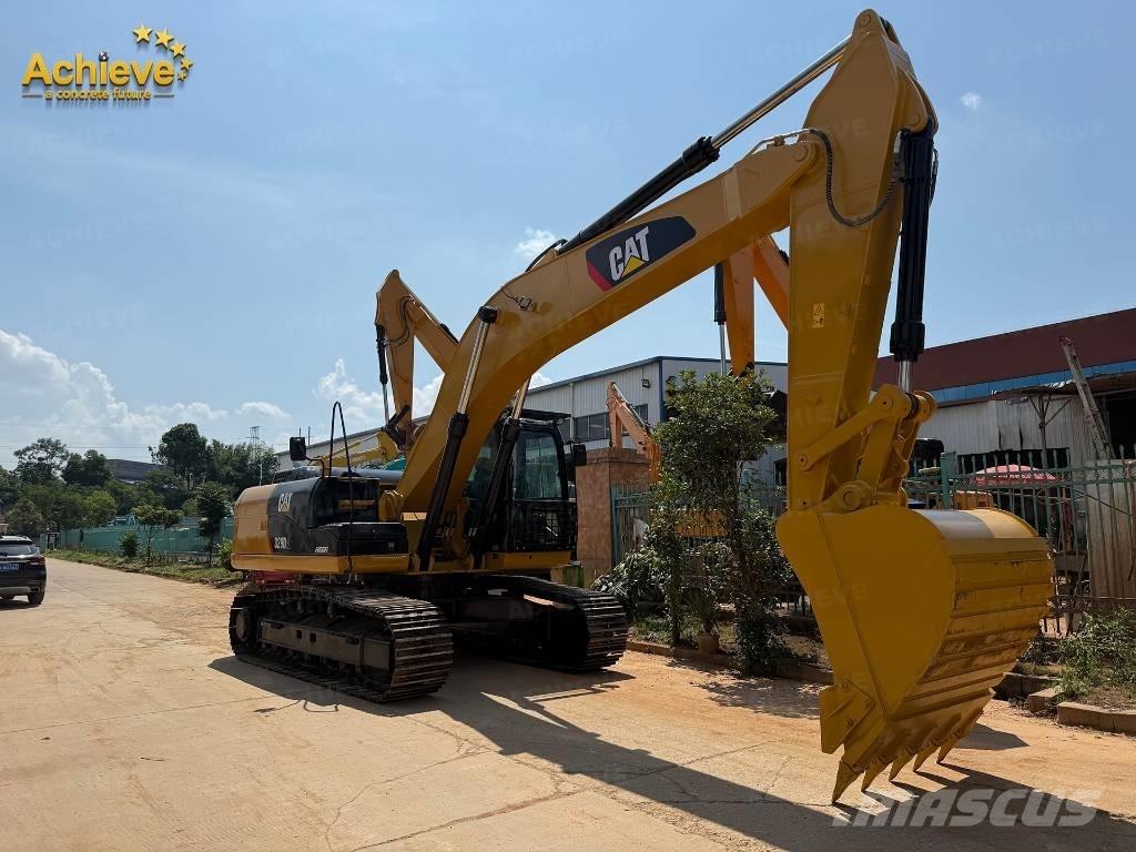 CAT 329 D2L Гусеничні екскаватори