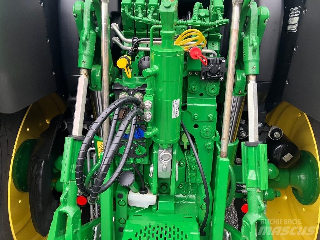 John Deere 6R150 Трактори