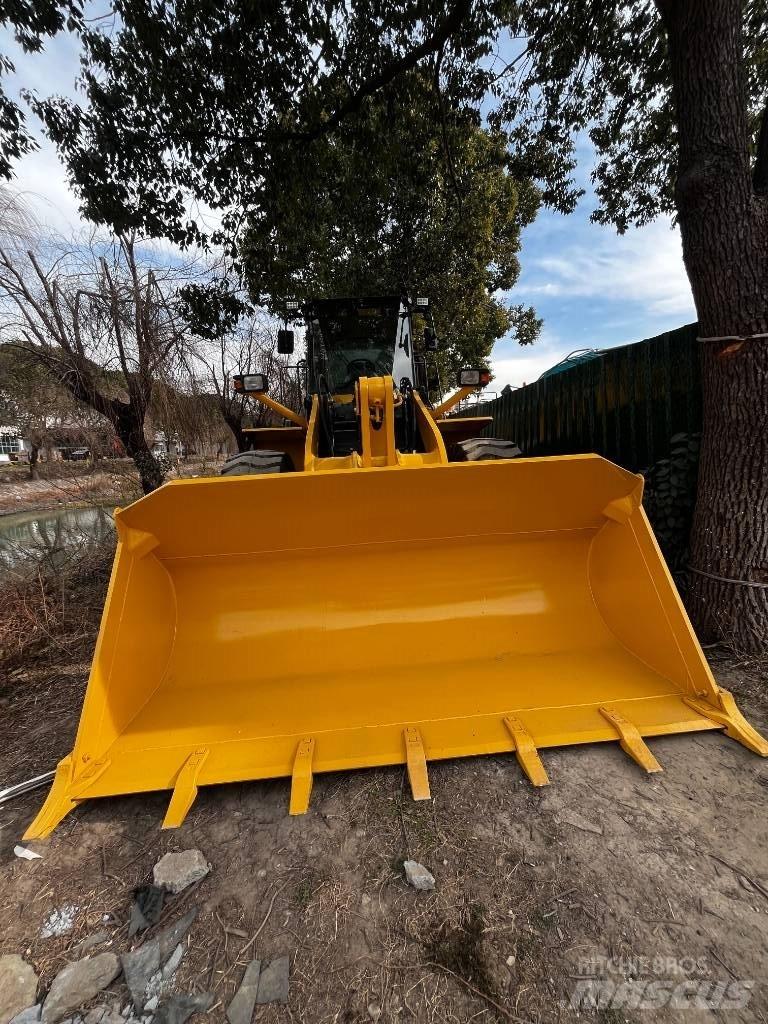 Komatsu WA 380-3 Фронтальні навантажувачі
