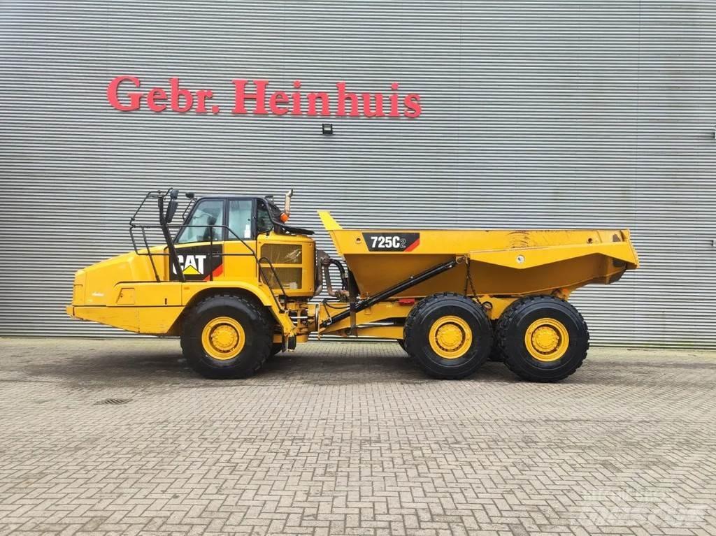 CAT 725 C2 6x6 Зчленовані самоскиди