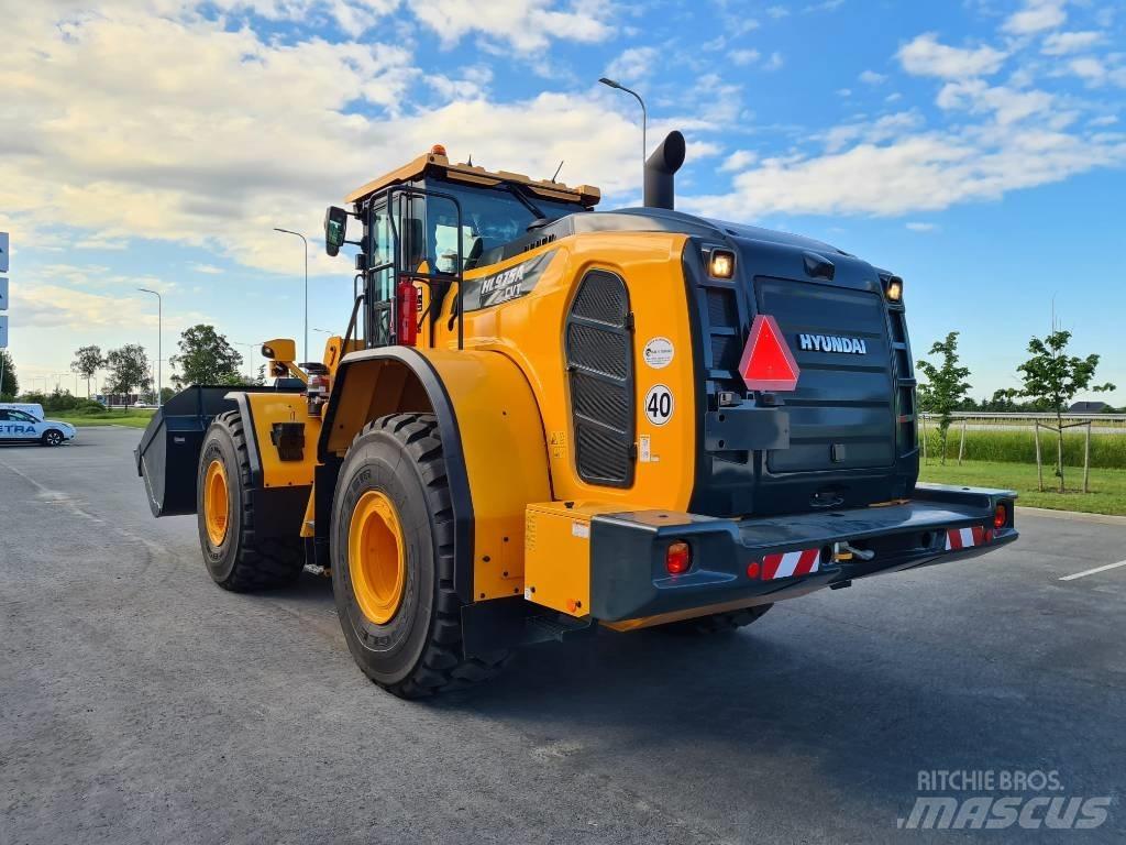 Hyundai HL975A CVT Фронтальні навантажувачі