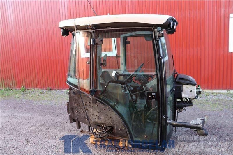 CLAAS 840 Кабіна