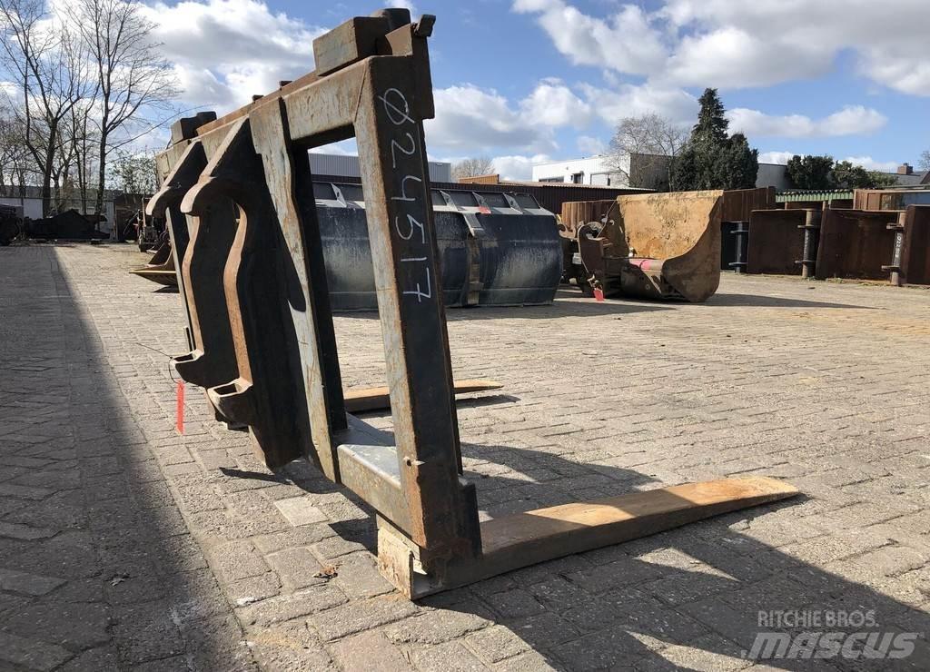  Onbekend PS-4-2000 Вила