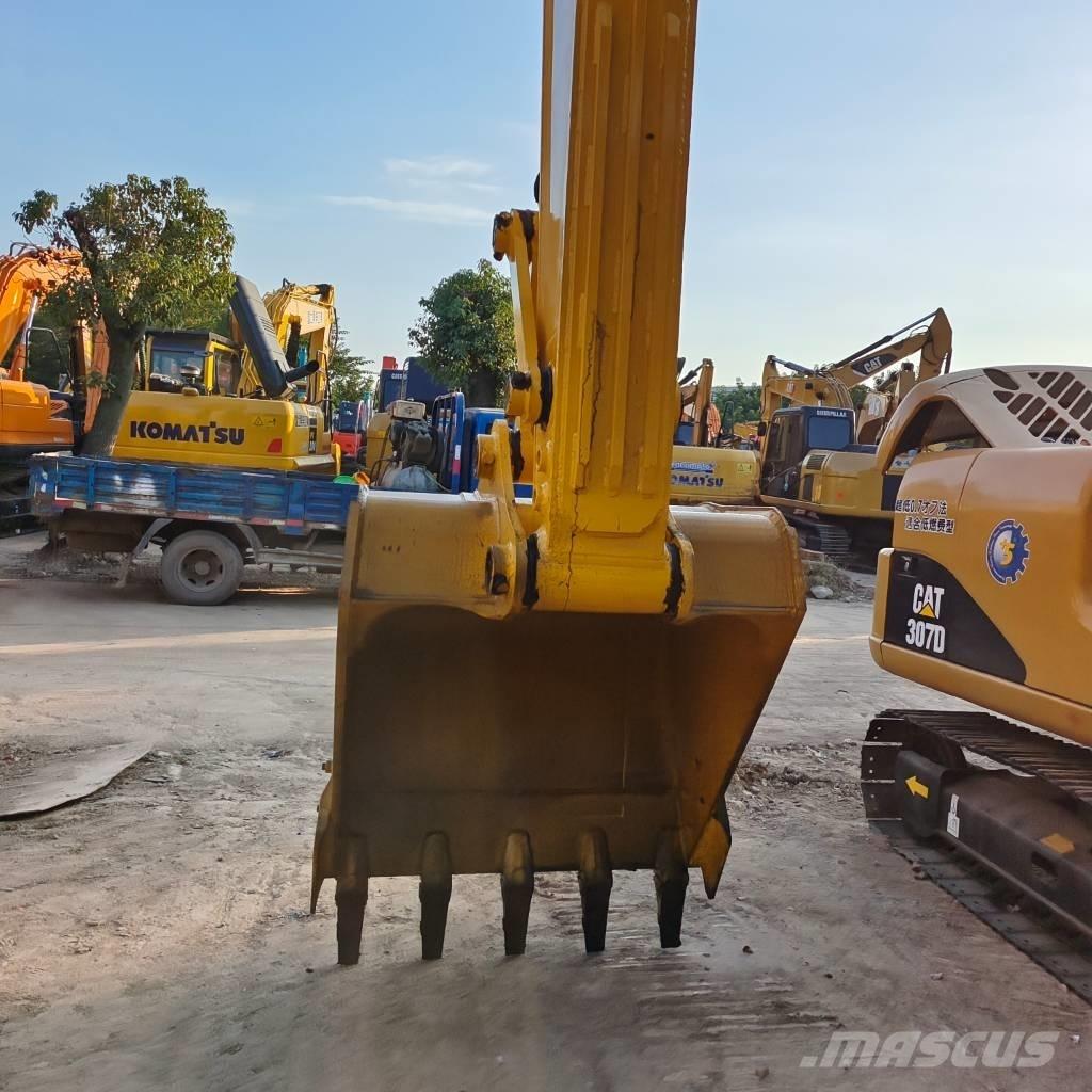 Komatsu PC 200-8 Гусеничні екскаватори