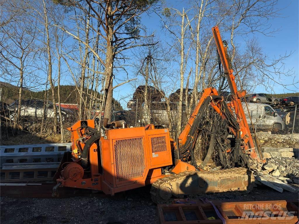 Tamrock Dino 500 Мобільні бурові установки