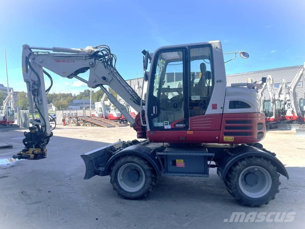 Takeuchi TB 295 W Колісні екскаватори