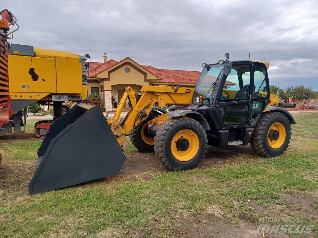 JCB 541-70 Телескопічний навантажувач