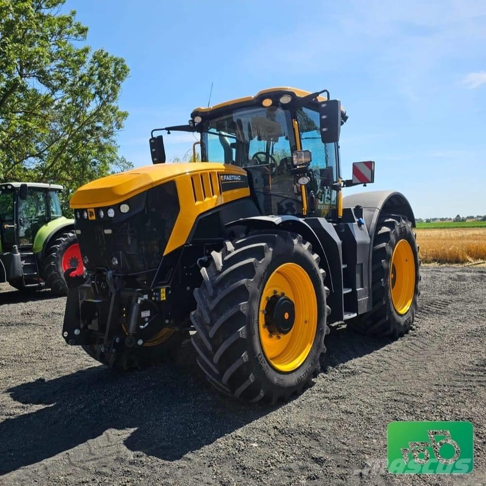 JCB FASTRAC 8330 Трактори
