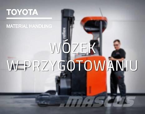 Toyota RRE160H Річ-трак із високим підйомом