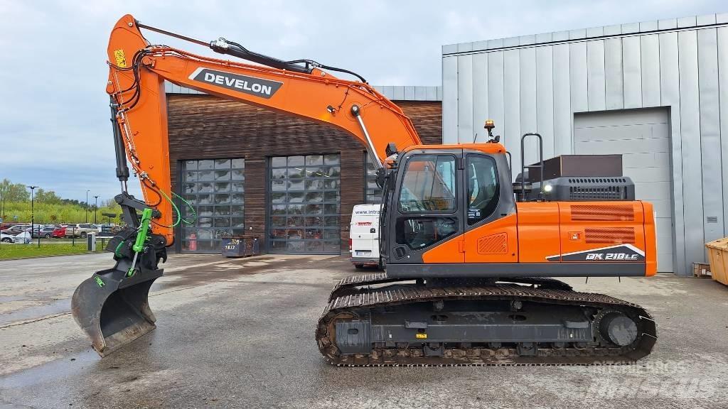 Doosan DX210LC-7 Гусеничні екскаватори